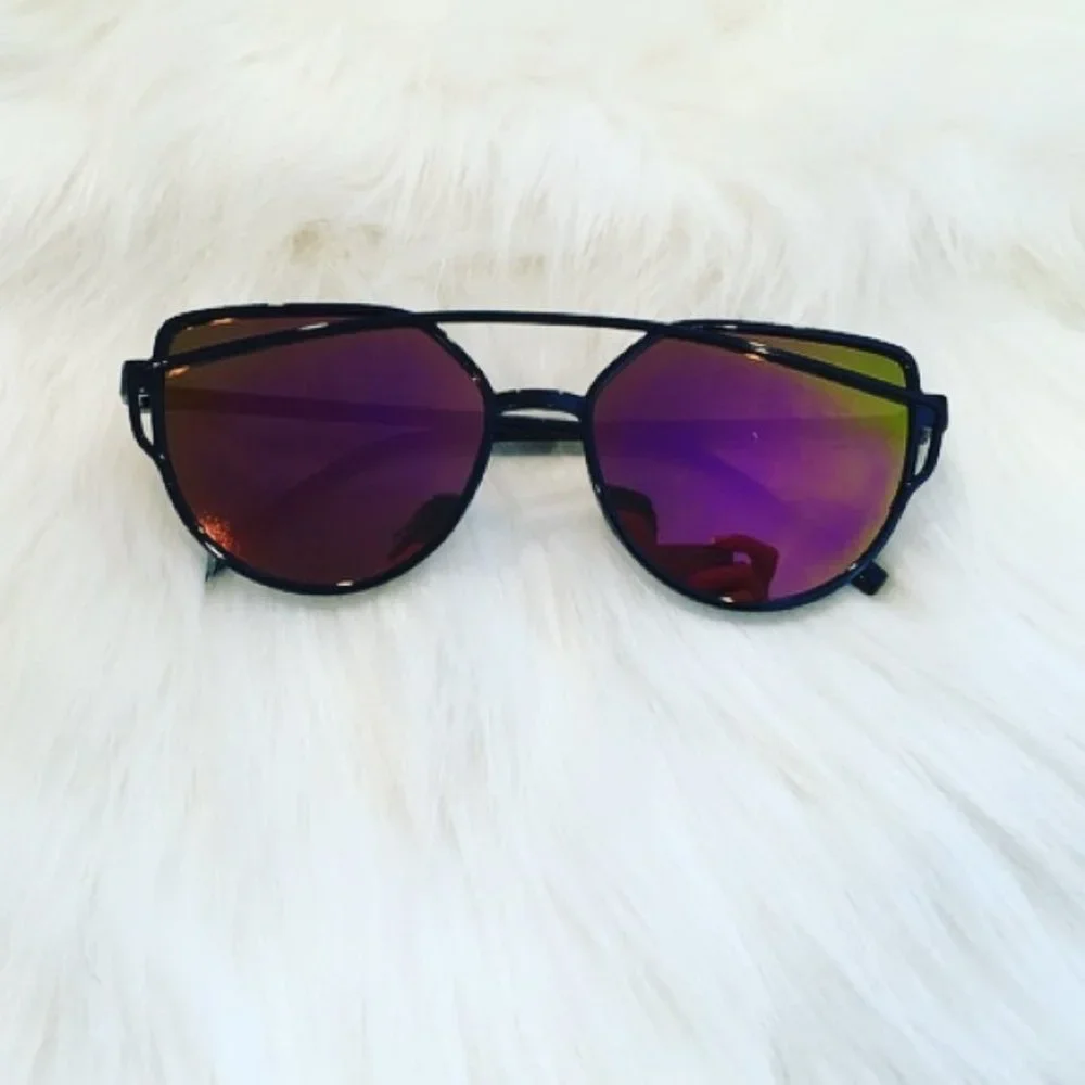 ❣️Fashion Mirrored PLASTIC Sunglasses💕